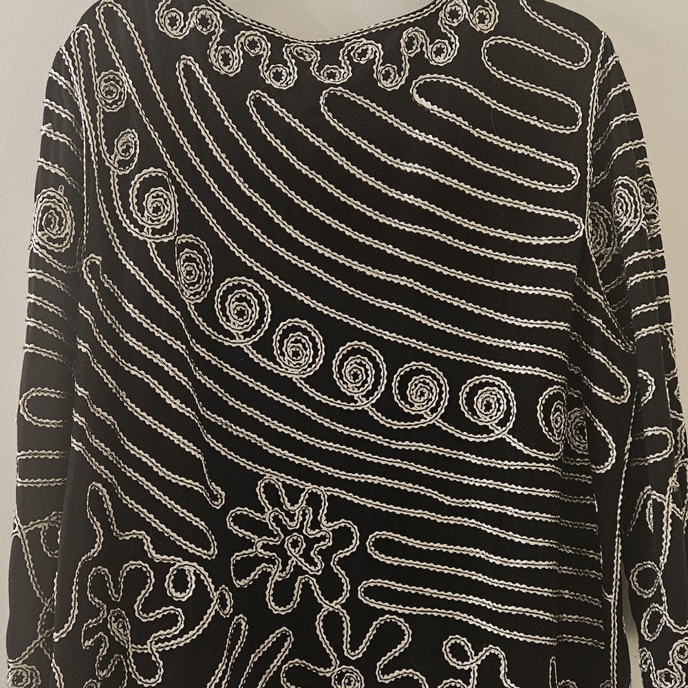 Black And Silver Chain Pattern Jacket - image 3